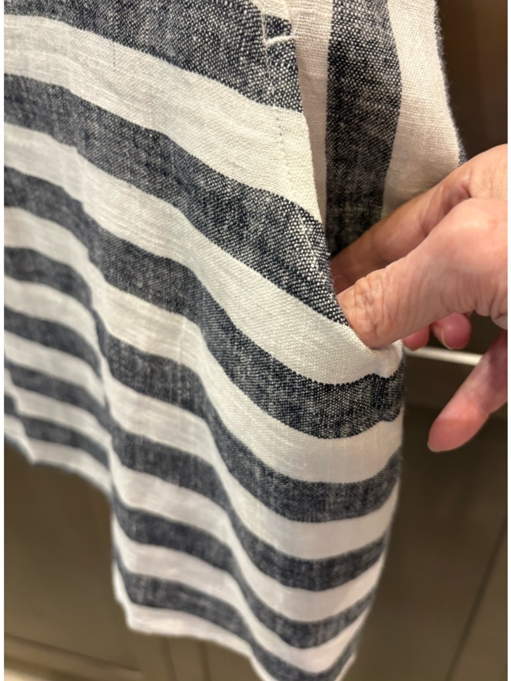 NWT Soft Surroundings Cold Shoulder Black and Cream Stripe Top Tunic, 1X - Picture 6 of 9